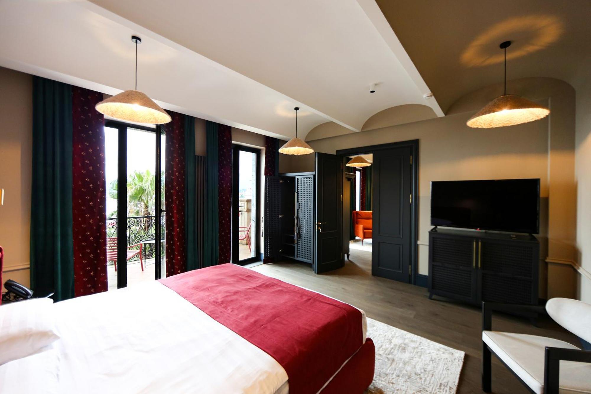Hotel Retro 巴统 外观 照片