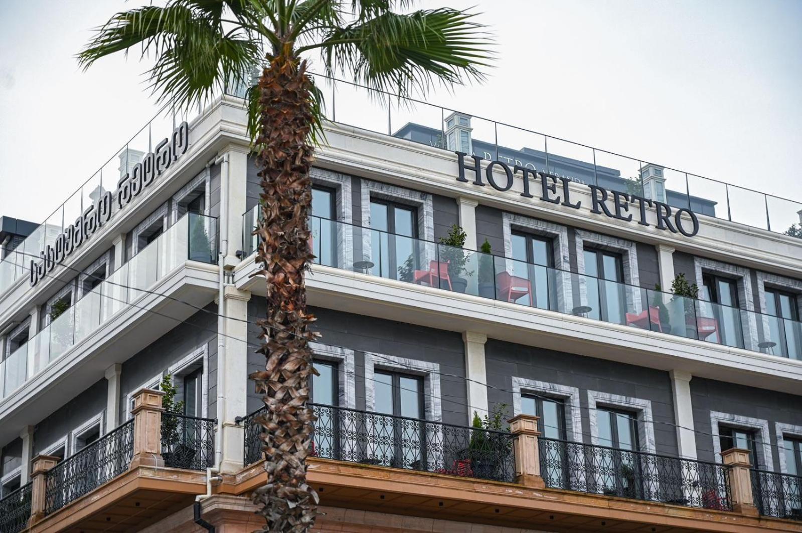 Hotel Retro 巴统 外观 照片