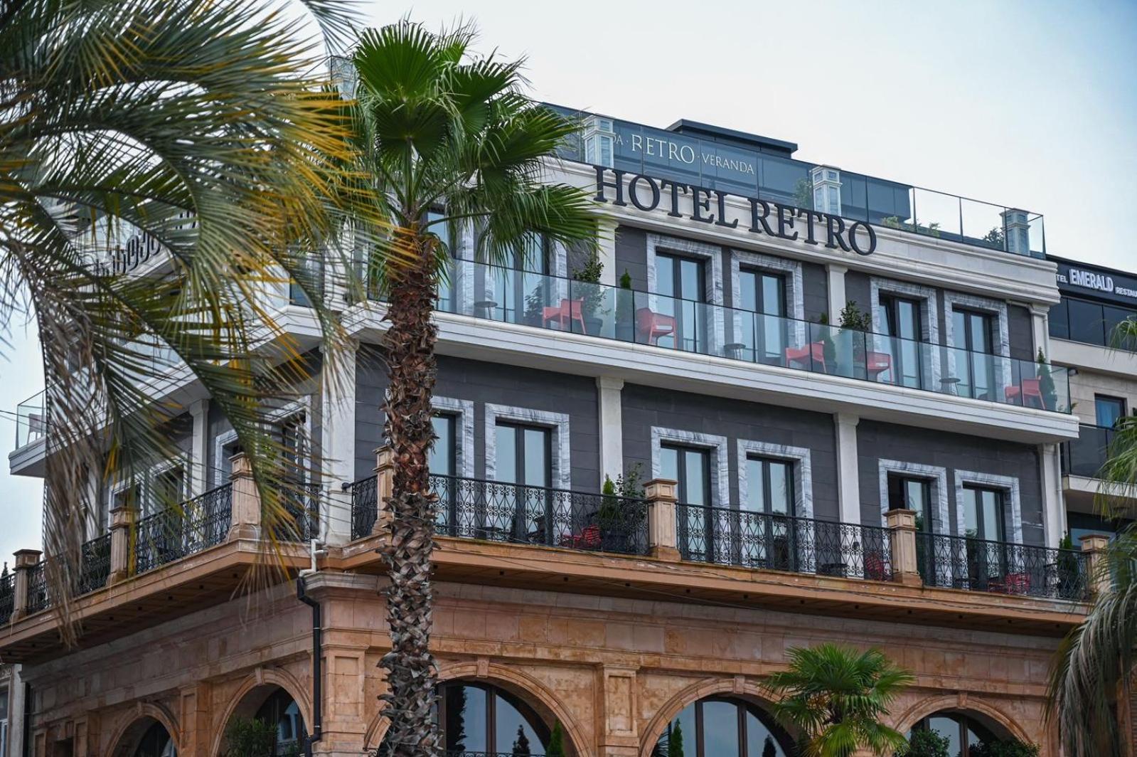 Hotel Retro 巴统 外观 照片