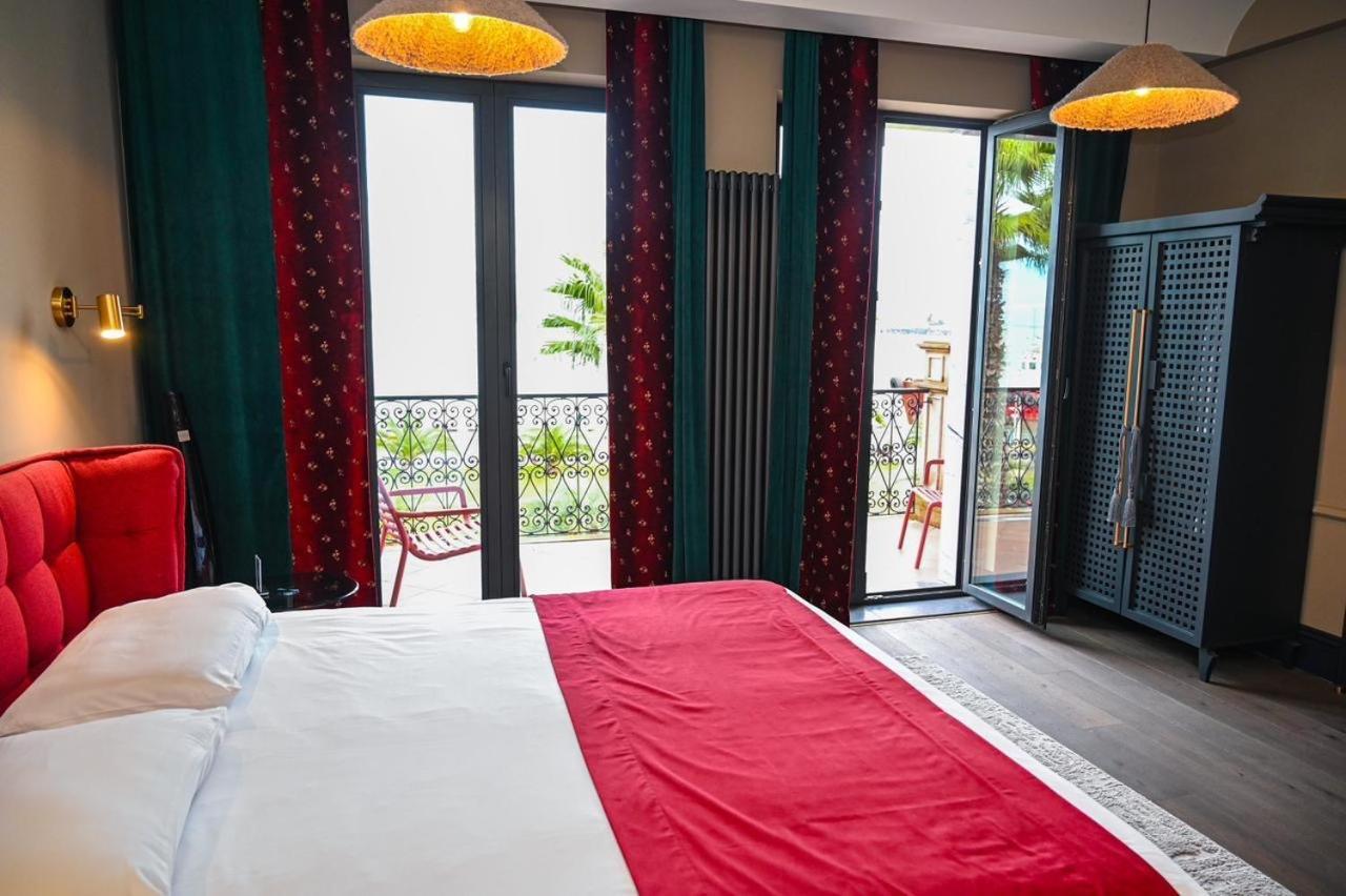 Hotel Retro 巴统 外观 照片