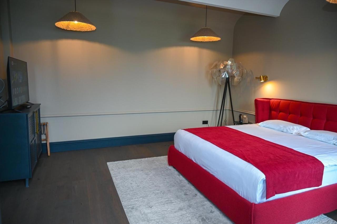 Hotel Retro 巴统 外观 照片