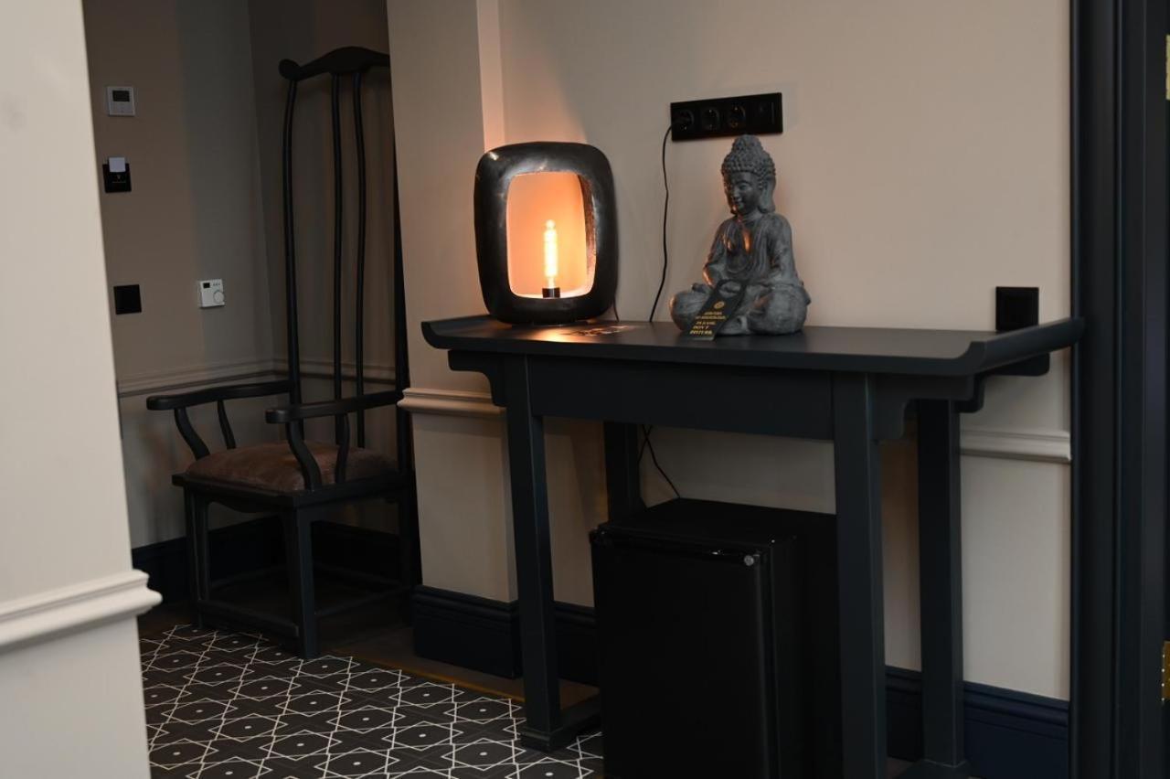 Hotel Retro 巴统 外观 照片