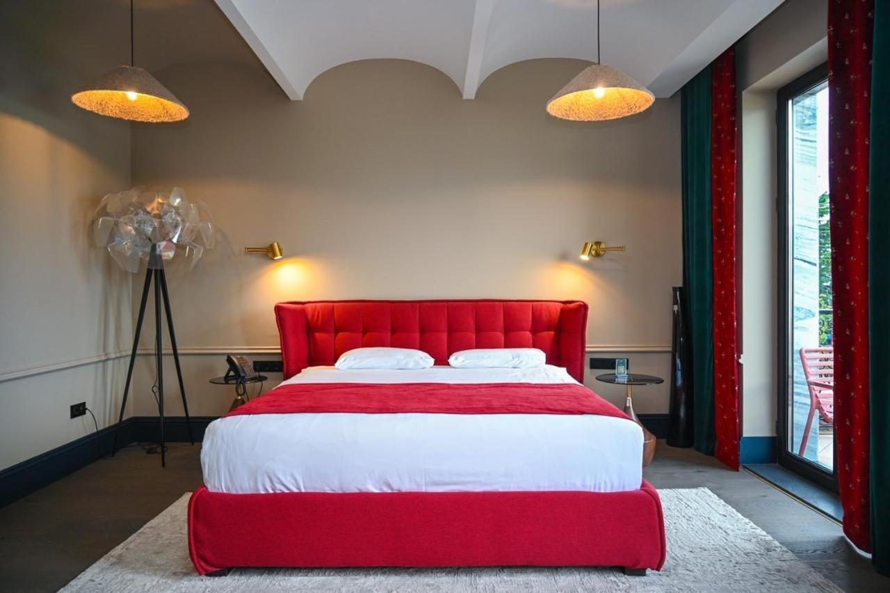 Hotel Retro 巴统 外观 照片
