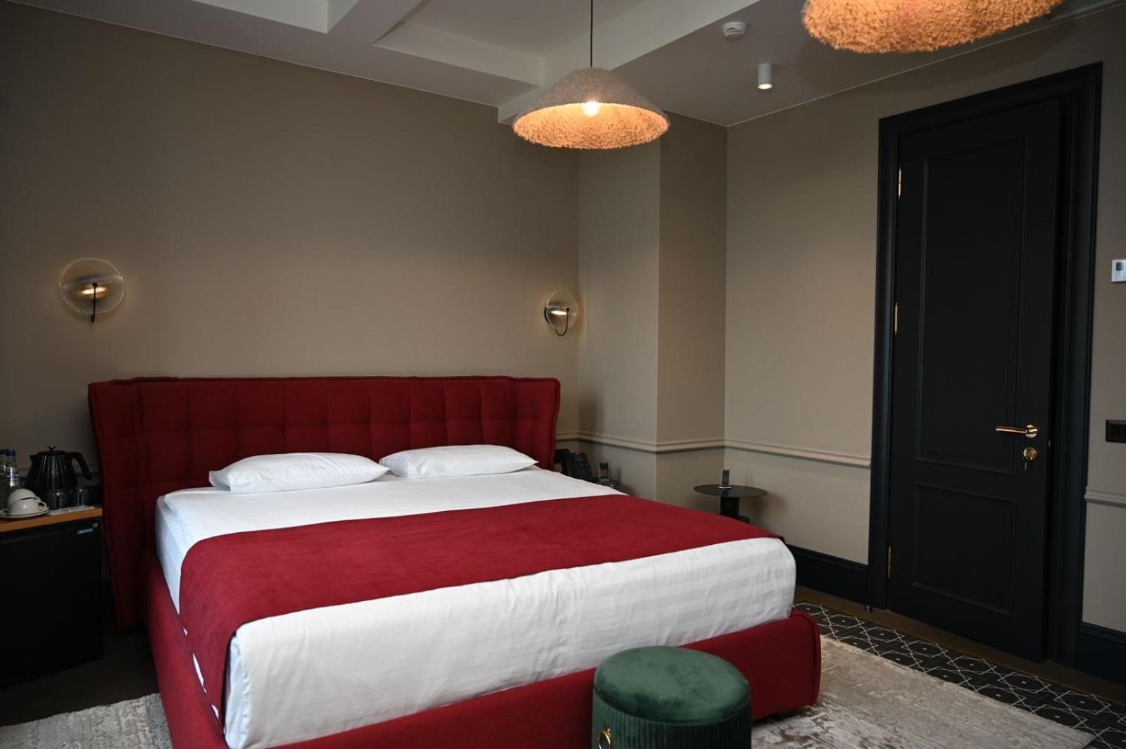 Hotel Retro 巴统 外观 照片