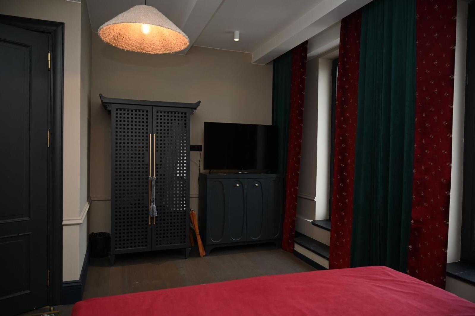 Hotel Retro 巴统 外观 照片